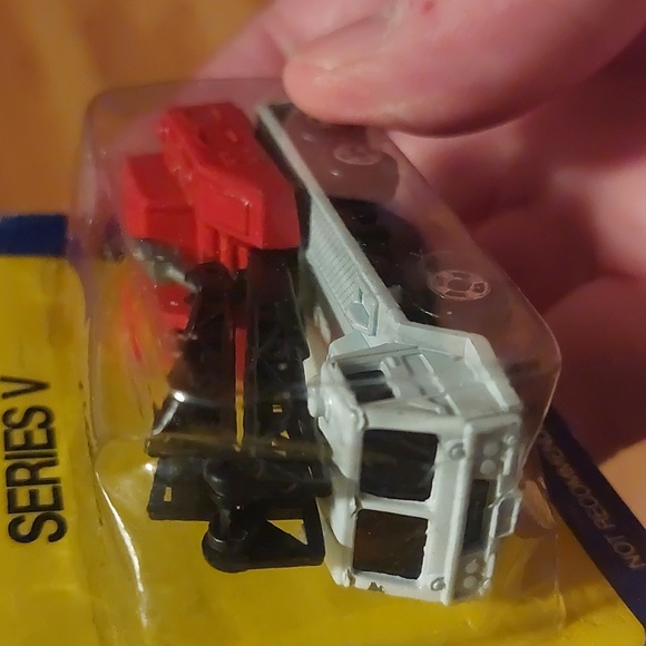 Vintage Series V die-cast toy vehicles - Picture 6 of 6